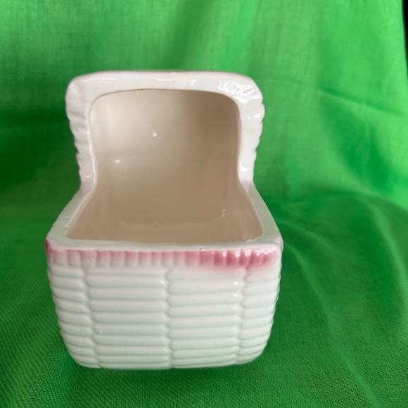 Vintage Nancy Pew Giftwares Co. ABC Bassinet Planter - Picture 2 of 6